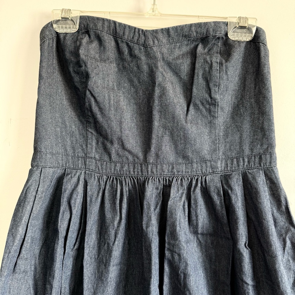 Old Navy Strapless A-Line Denim Dress with Sweetheart Neckline - Picture 5 of 10